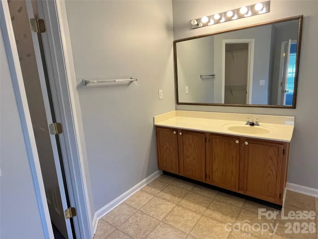 3043 Willamette Valley Drive Charlotte NC 28215