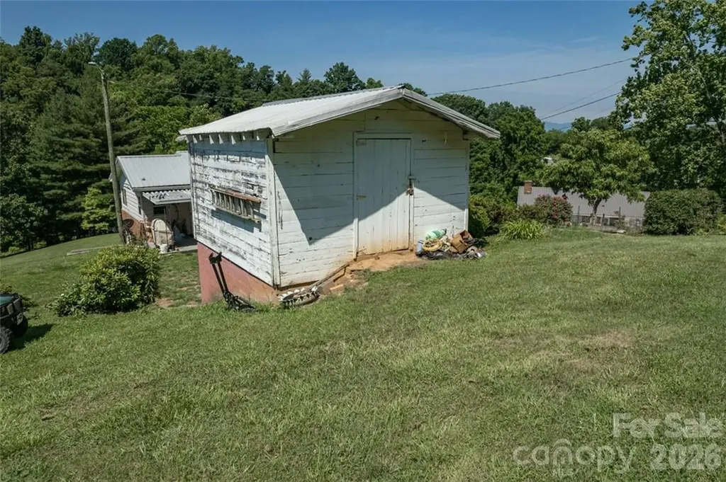 415 Weaverville Road Asheville NC 28804