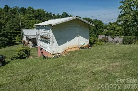 415 Weaverville Road Asheville NC 28804