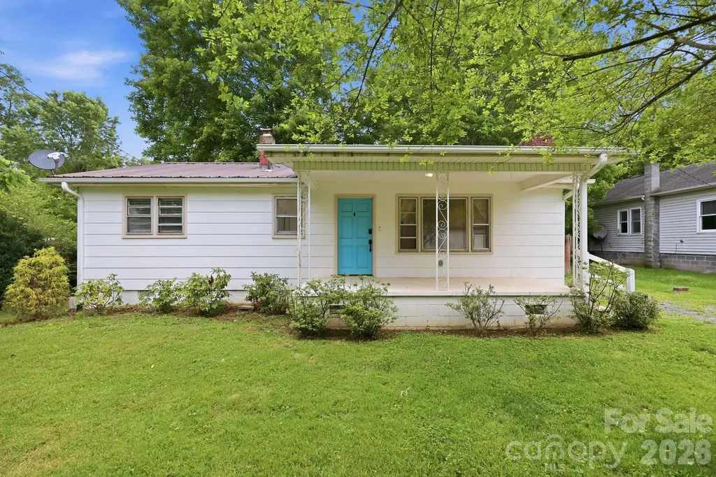31 Edwards Street Waynesville NC 28786