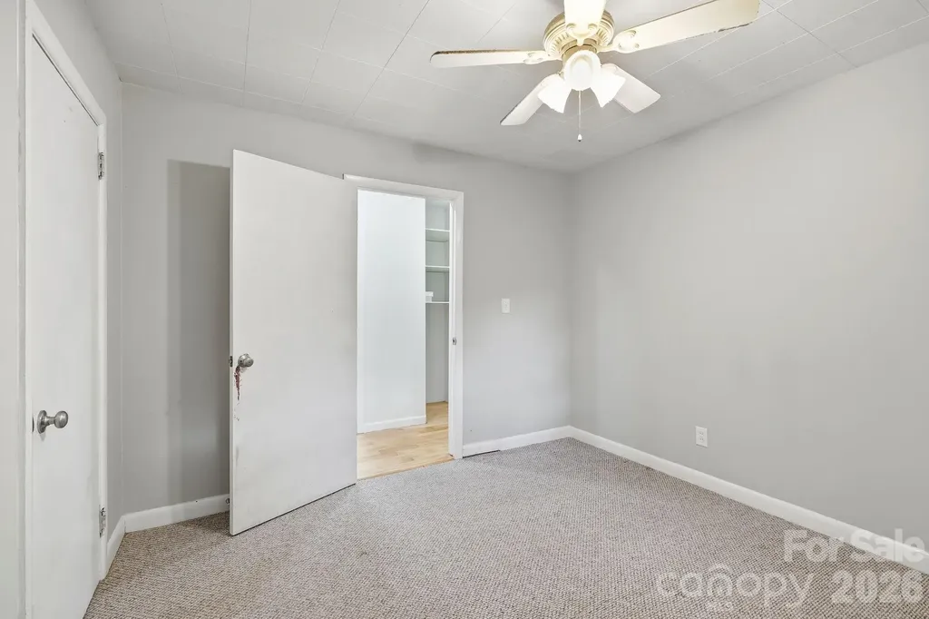31 Edwards Street Waynesville NC 28786