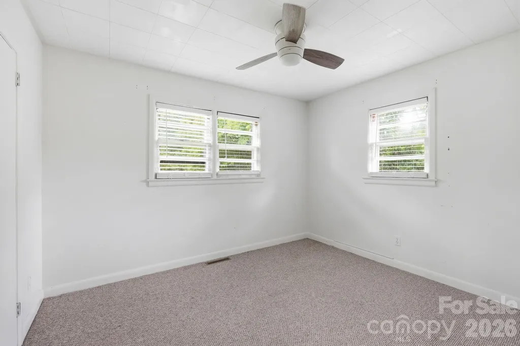 31 Edwards Street Waynesville NC 28786