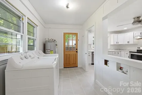 31 Edwards Street Waynesville NC 28786