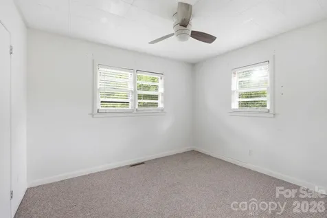 31 Edwards Street Waynesville NC 28786