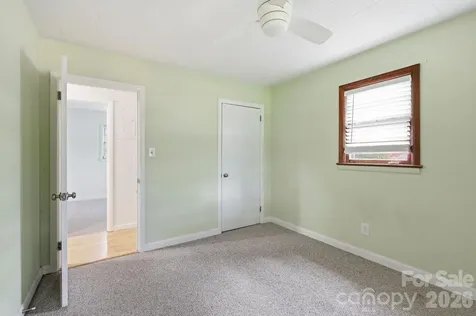 31 Edwards Street Waynesville NC 28786
