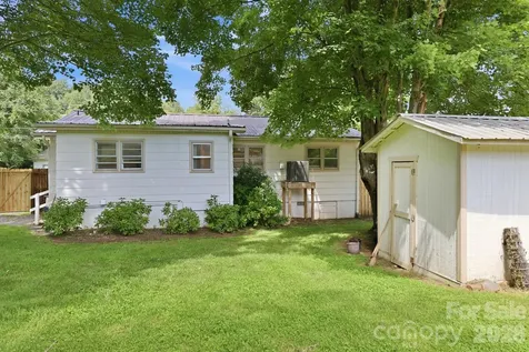 31 Edwards Street Waynesville NC 28786