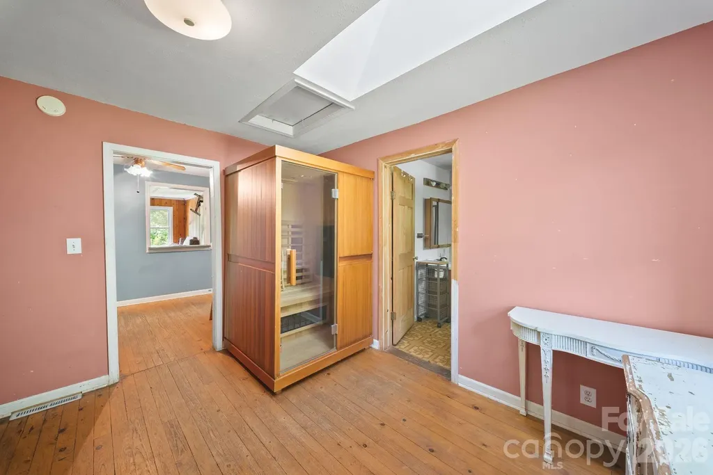 78 Green Oak Road Asheville NC 28804