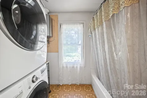 78 Green Oak Road Asheville NC 28804