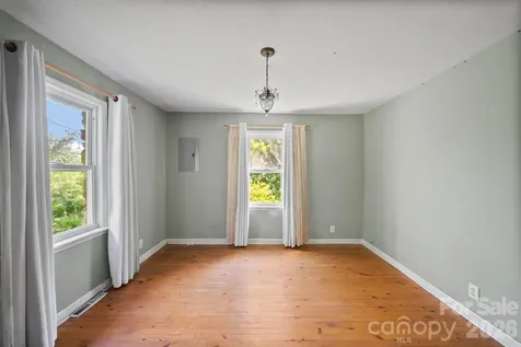 78 Green Oak Road Asheville NC 28804