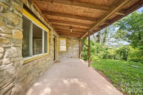 78 Green Oak Road Asheville NC 28804