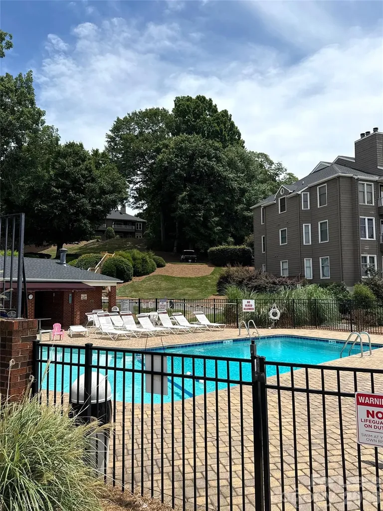 9817 Emerald Point Drive Charlotte NC 28278