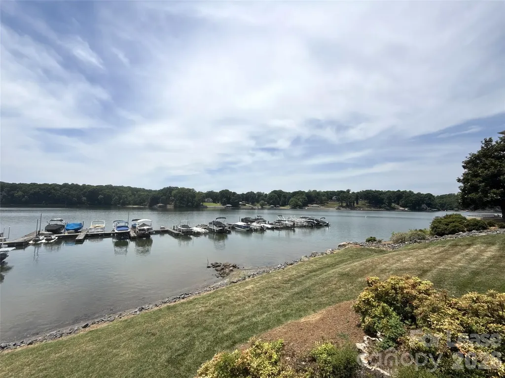 9817 Emerald Point Drive Charlotte NC 28278