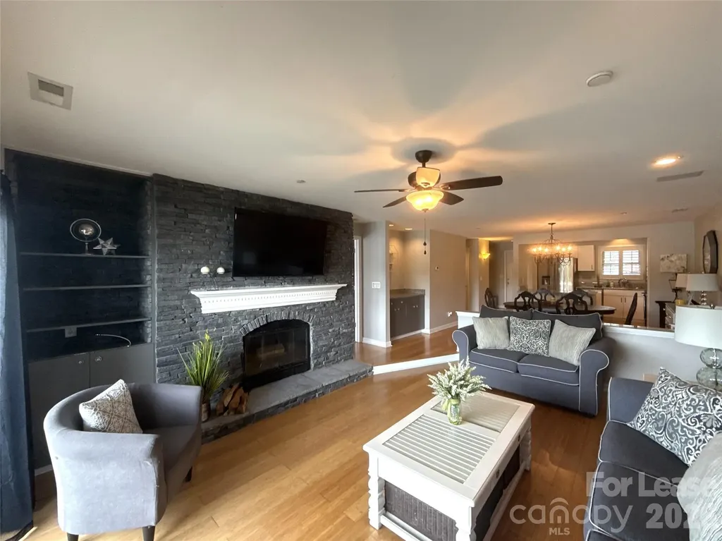 9817 Emerald Point Drive Charlotte NC 28278