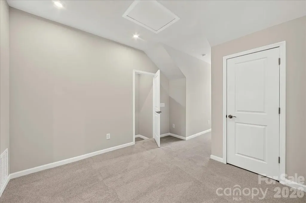 5517 Swaling Street Charlotte NC 28217