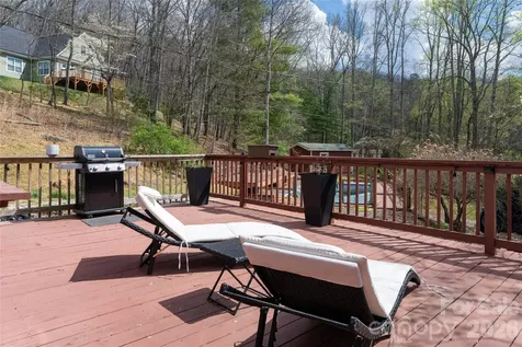 233 Church Road Fairview NC 28730