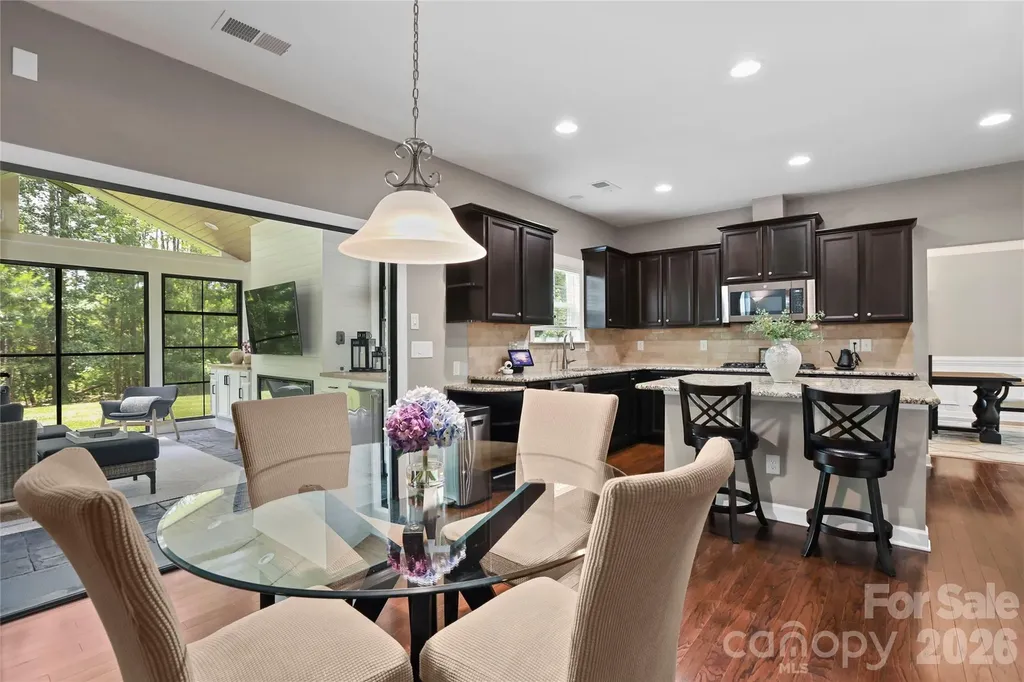 2412 Hamlet Court Matthews NC 28105