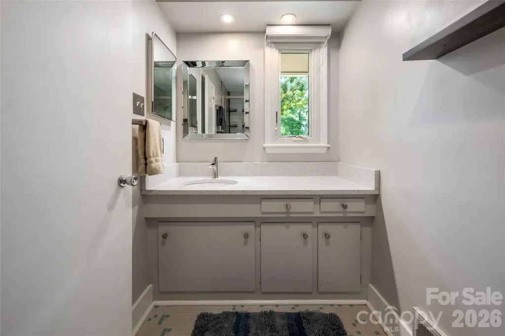 24 Amherst Road Biltmore Forest NC 28803