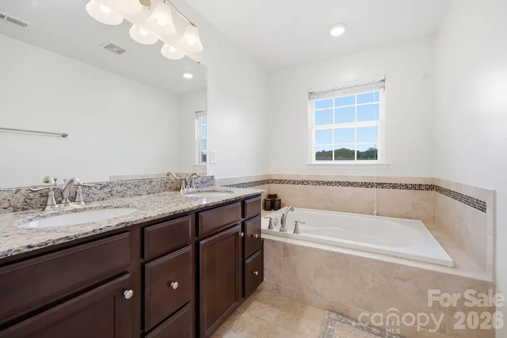 1760 Evergreen Drive Charlotte NC 28208