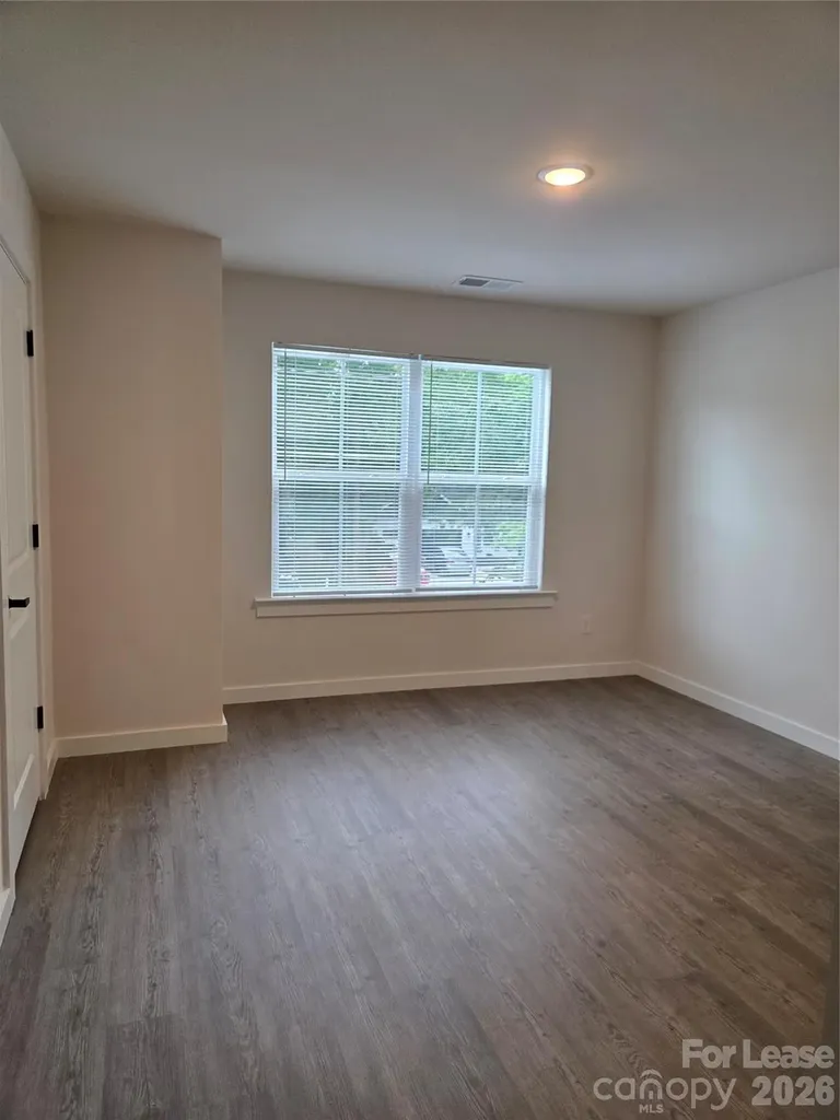 104 10th Avenue SE Hickory NC 28602