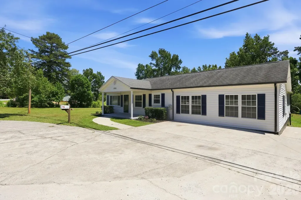 2964 Lane Street Kannapolis NC 28083