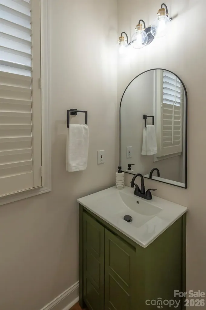 9323 Bonnie Briar Circle Charlotte NC 28277