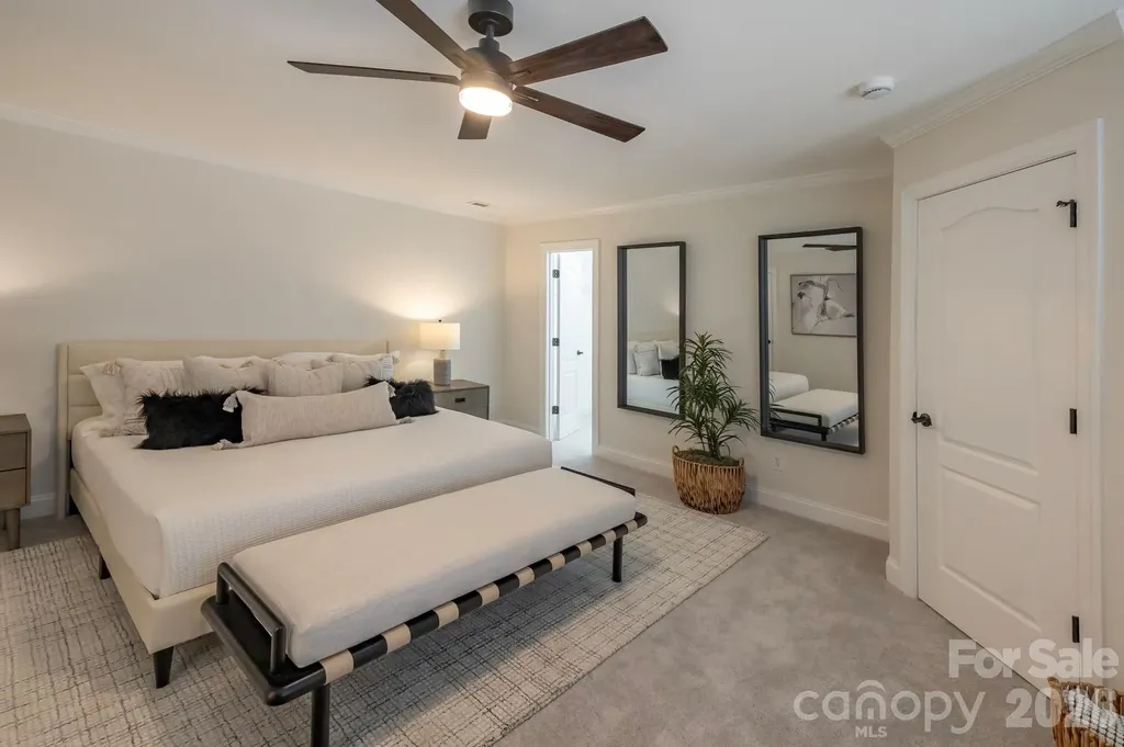 9323 Bonnie Briar Circle Charlotte NC 28277