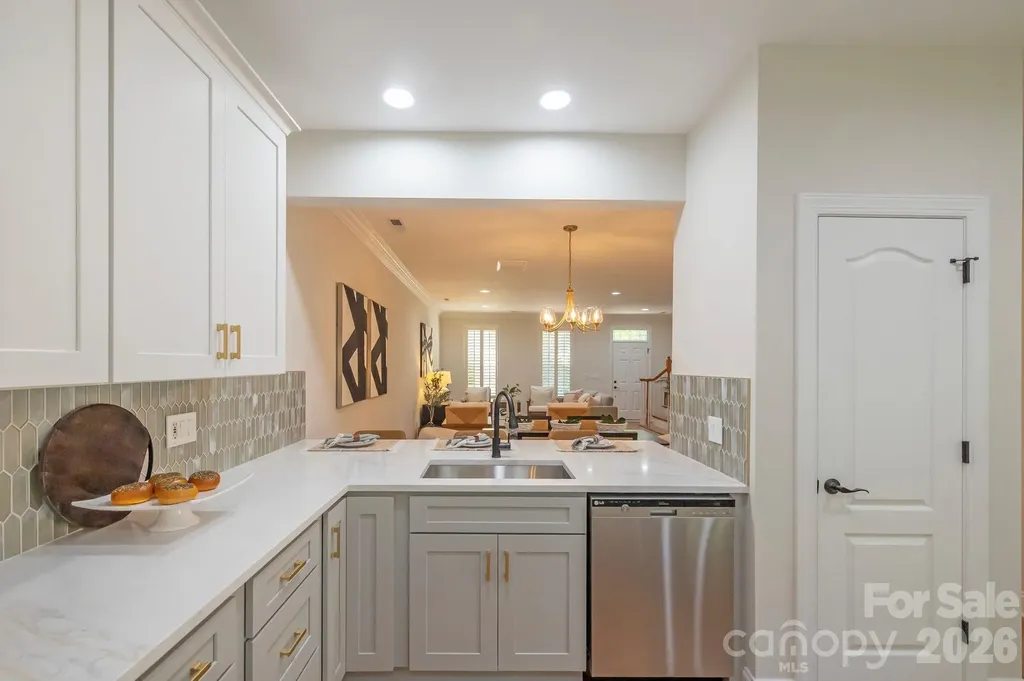 9323 Bonnie Briar Circle Charlotte NC 28277