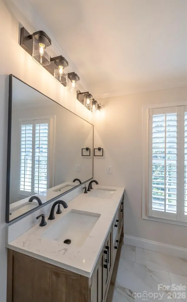 9323 Bonnie Briar Circle Charlotte NC 28277