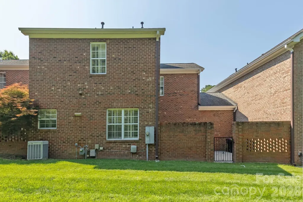 9323 Bonnie Briar Circle Charlotte NC 28277