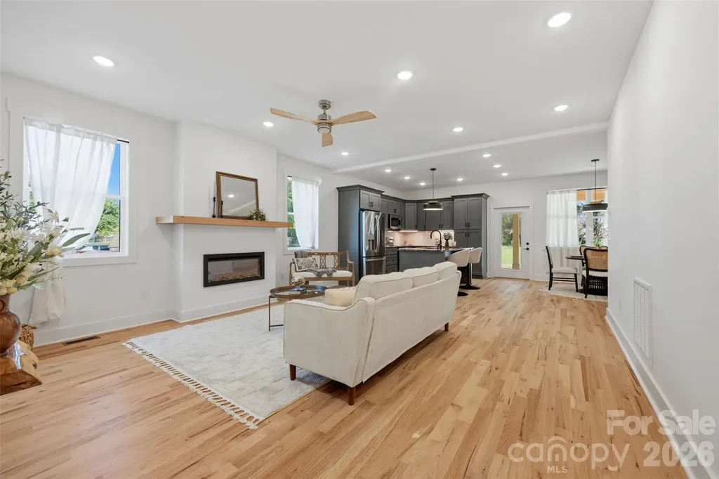 75 2nd Avenue SE Taylorsville NC 28681