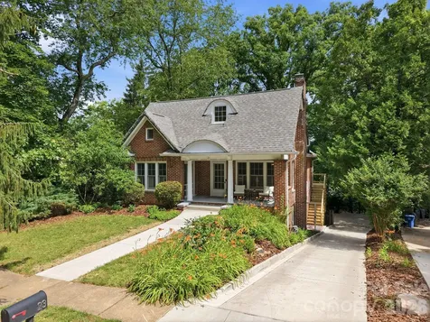 23 Warwick Place Asheville NC 28804