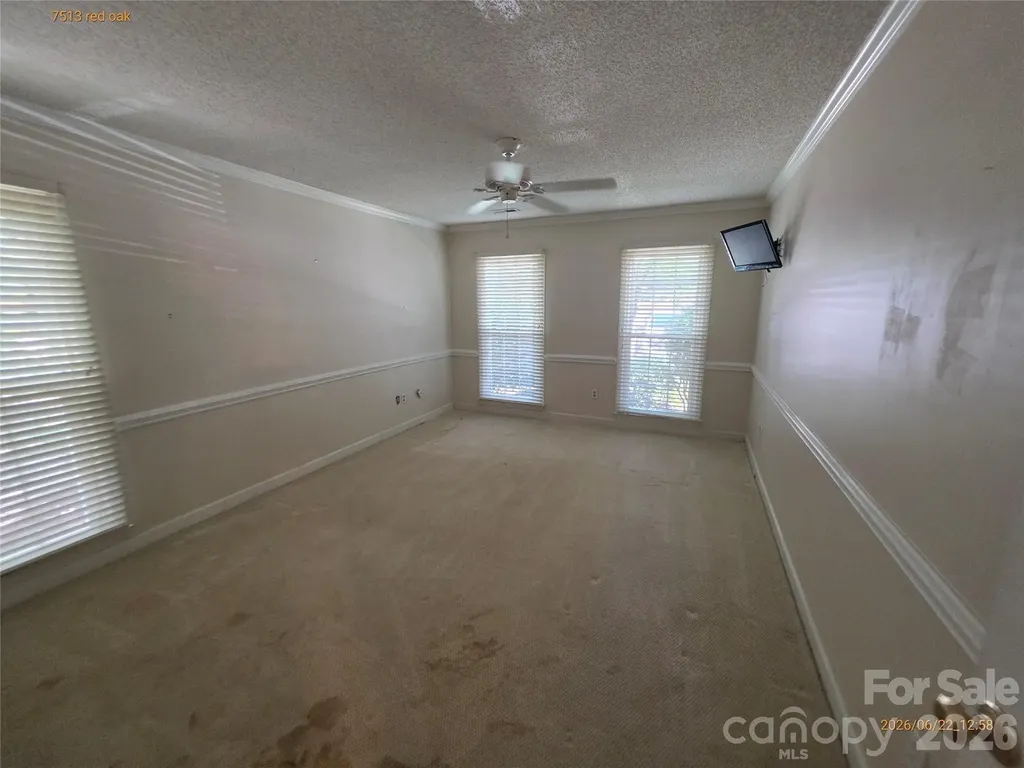 7513 Red Oak Lane Charlotte NC 28226