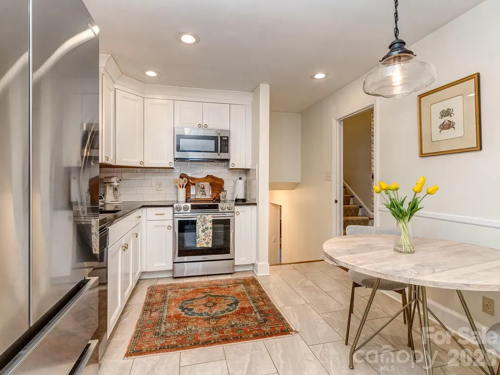 6817 Ronda Avenue Charlotte NC 28211