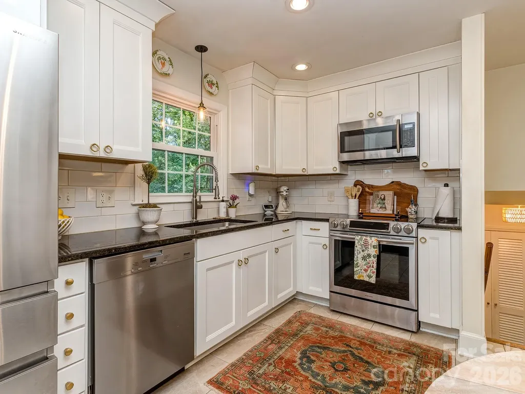 6817 Ronda Avenue Charlotte NC 28211