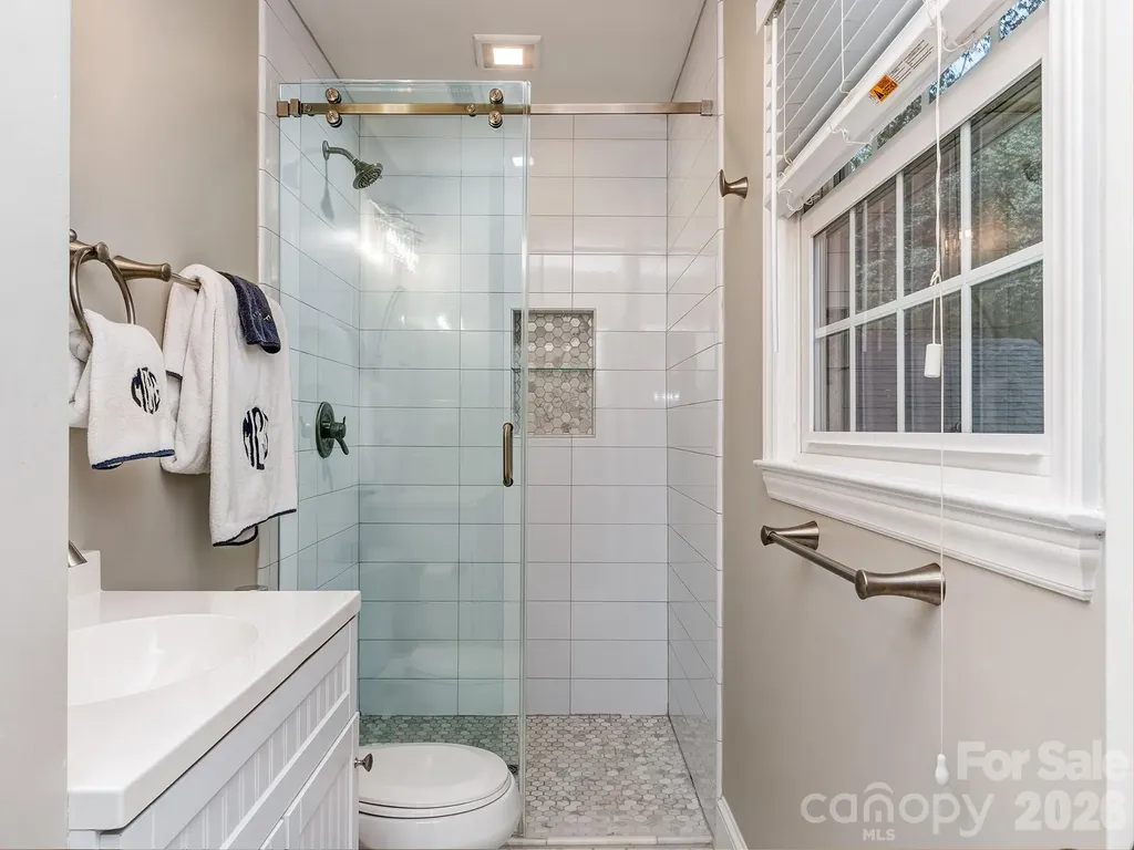 6817 Ronda Avenue Charlotte NC 28211