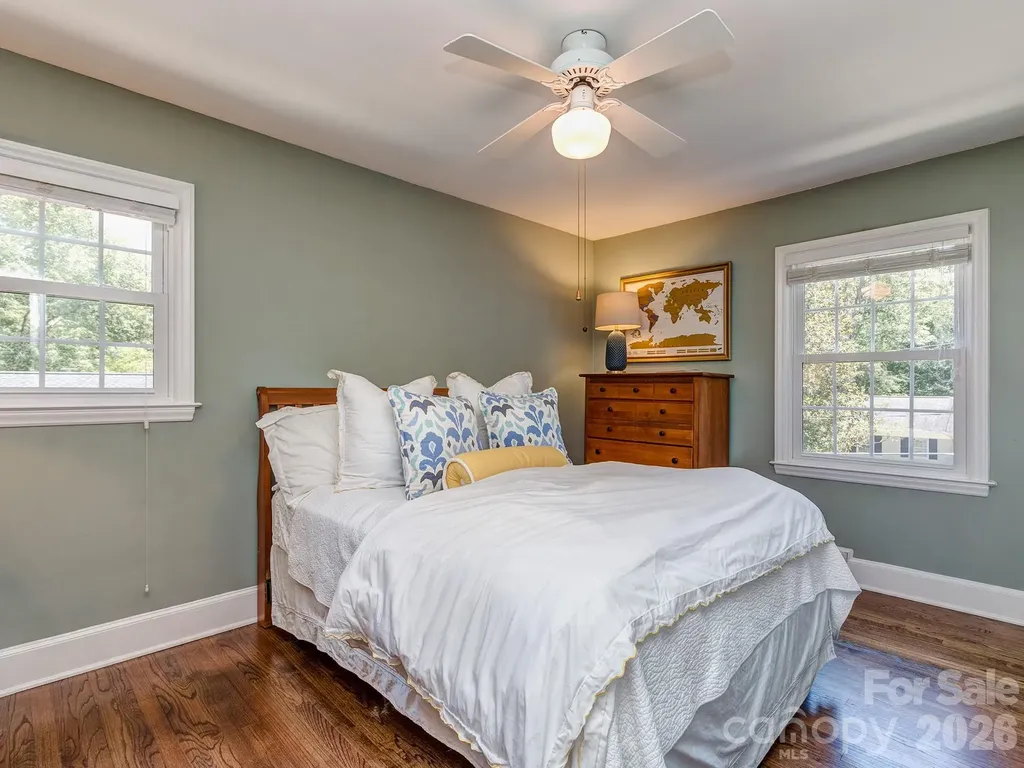 6817 Ronda Avenue Charlotte NC 28211