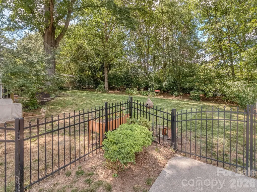 6817 Ronda Avenue Charlotte NC 28211