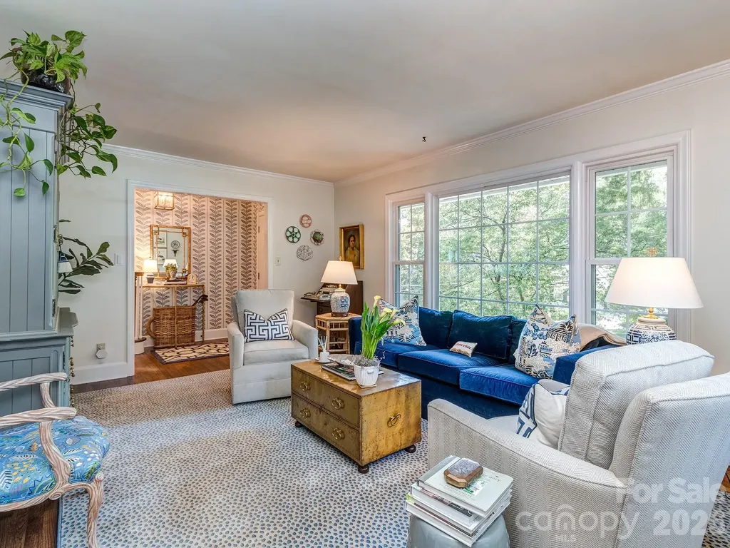6817 Ronda Avenue Charlotte NC 28211