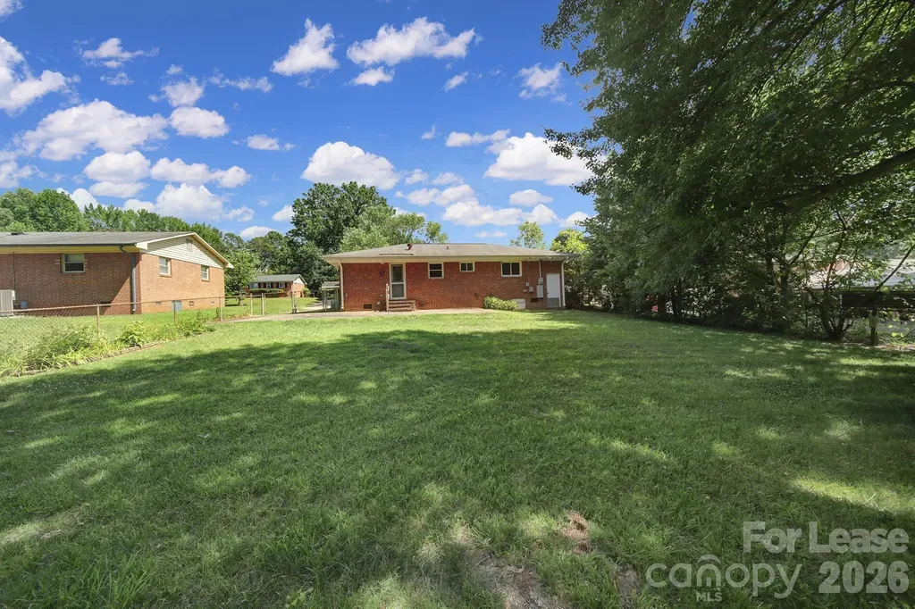 4301 Briarhill Drive Charlotte NC 28215