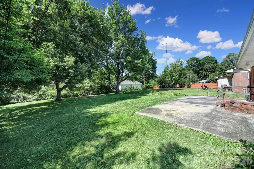 4301 Briarhill Drive Charlotte NC 28215