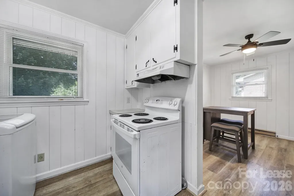 4301 Briarhill Drive Charlotte NC 28215