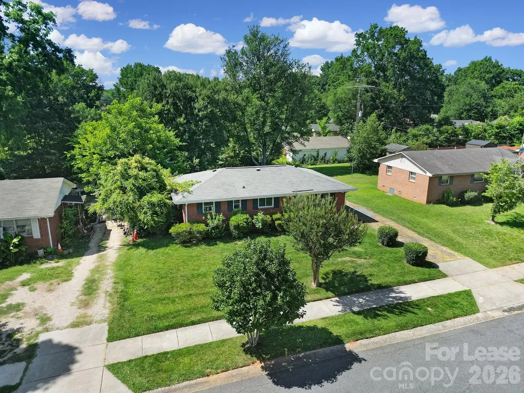 4301 Briarhill Drive Charlotte NC 28215