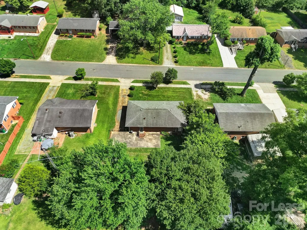 4301 Briarhill Drive Charlotte NC 28215