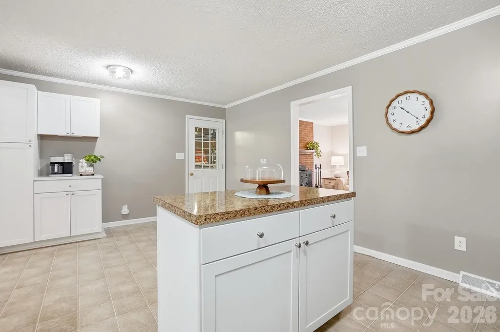 5542 Randolph Road Kannapolis NC 28081
