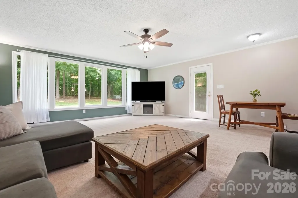 5542 Randolph Road Kannapolis NC 28081