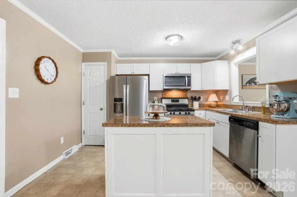 5542 Randolph Road Kannapolis NC 28081
