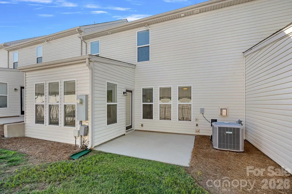 1809 Royal Gorge Avenue Charlotte NC 28210