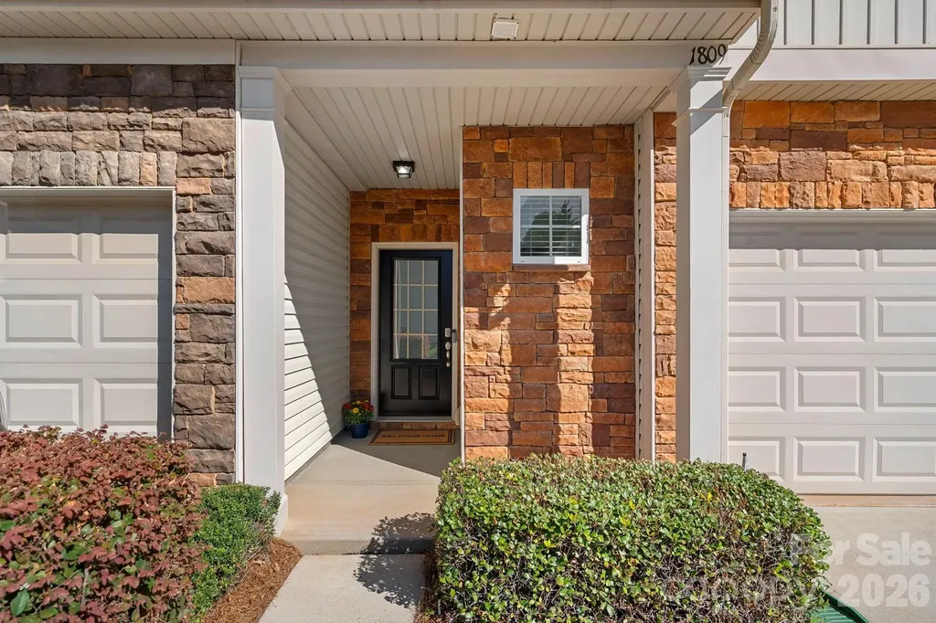 1809 Royal Gorge Avenue Charlotte NC 28210