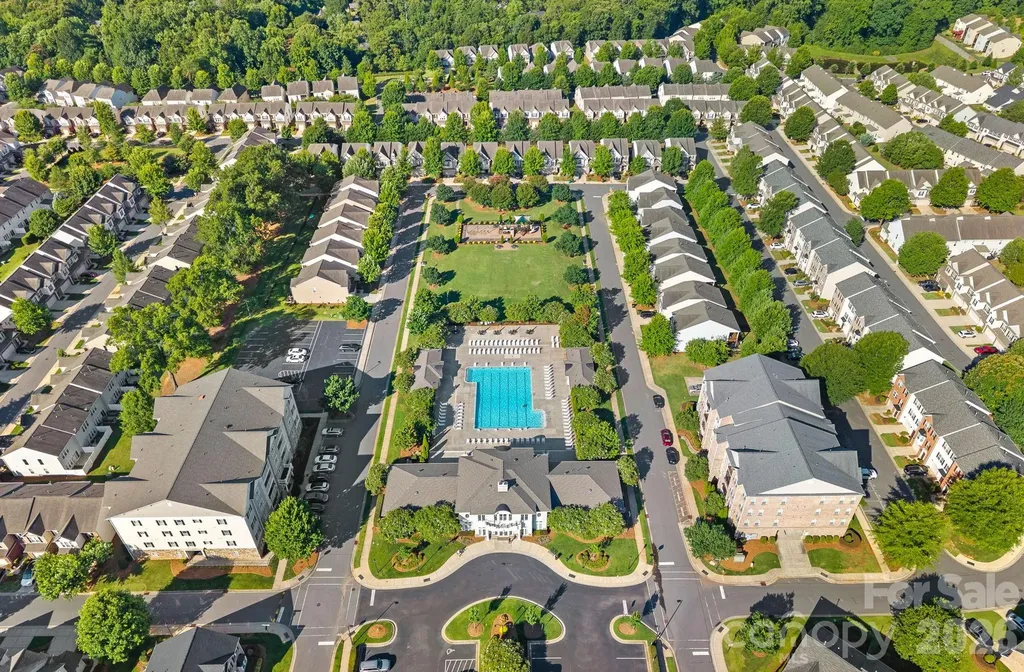 1809 Royal Gorge Avenue Charlotte NC 28210