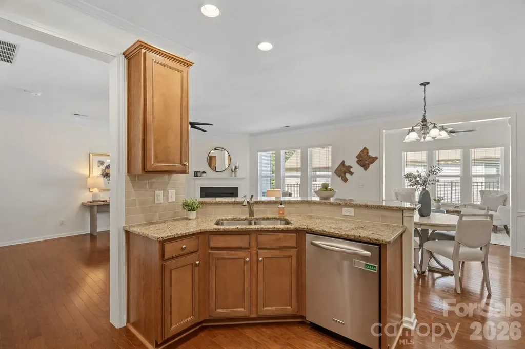 1809 Royal Gorge Avenue Charlotte NC 28210